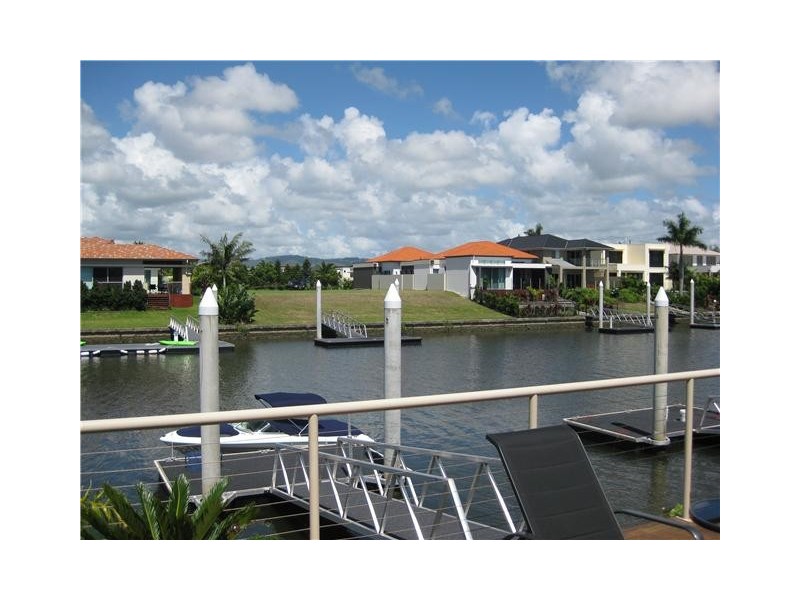 7408 Ellensbrook Drive, Hope Island QLD 4212