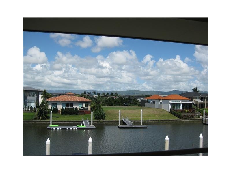 7408 Ellensbrook Drive, Hope Island QLD 4212