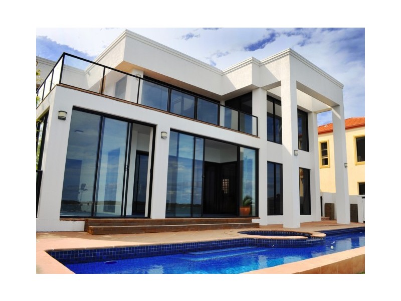 41 King Arthurs Court, Sovereign Islands QLD 4216