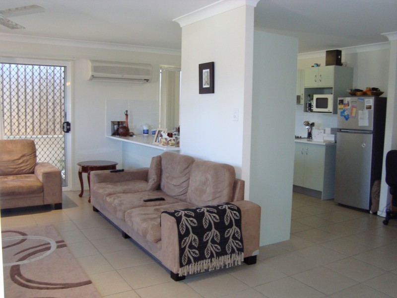 2/1 Ridgemont Street, Upper Coomera QLD 4209