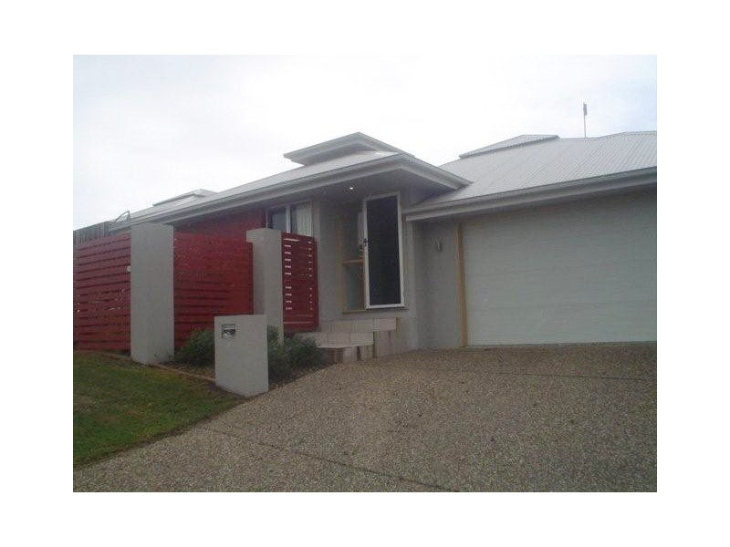 2/1 Ridgemont Street, Upper Coomera QLD 4209