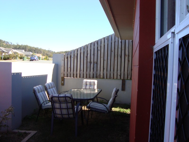 2/1 Ridgemont Street, Upper Coomera QLD 4209