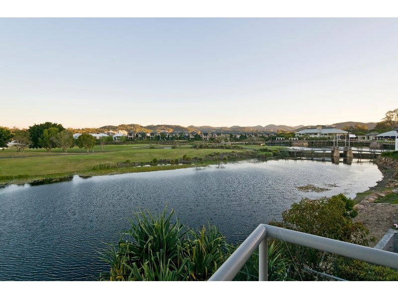 813 Legends Trail, Robina QLD 4226