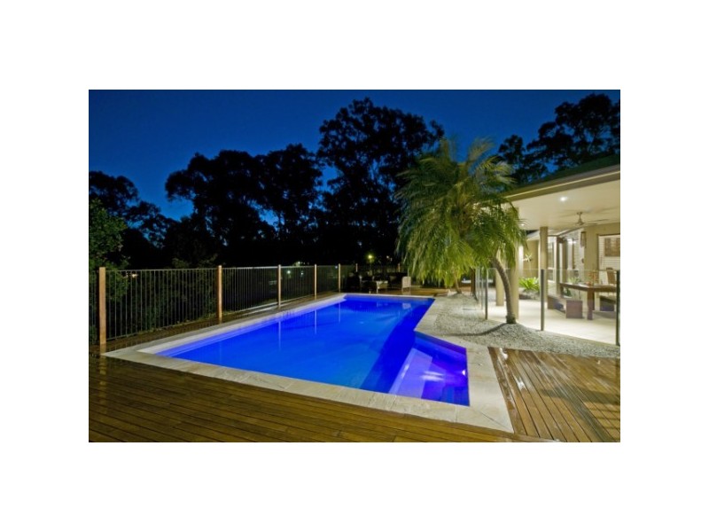 17 Clarence Drive, Helensvale QLD 4212