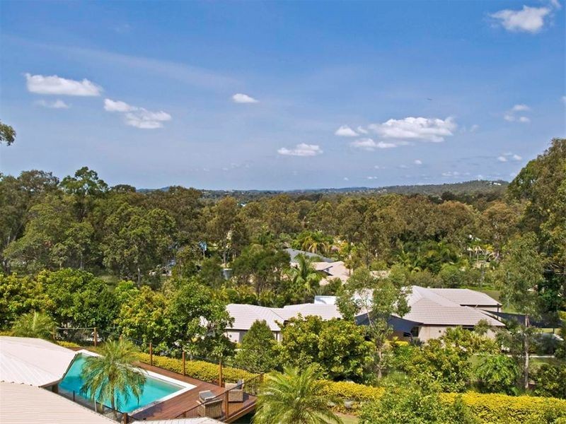 17 Clarence Drive, Helensvale QLD 4212