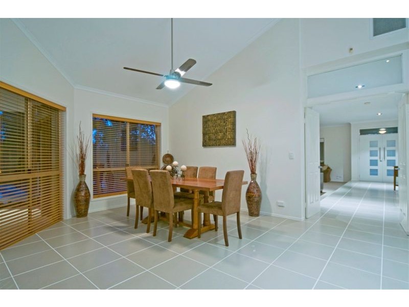 17 Clarence Drive, Helensvale QLD 4212