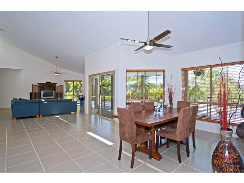 17 Clarence Drive, Helensvale QLD 4212