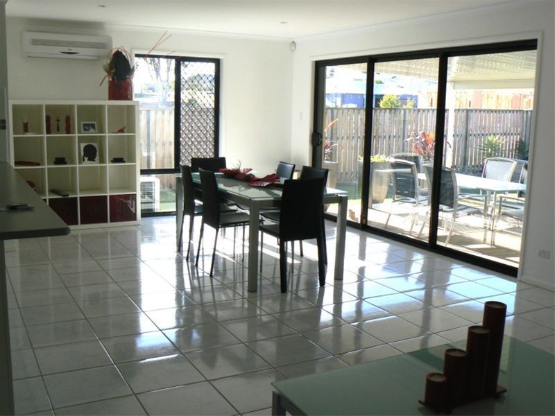 4 Sailaway crt, Coomera QLD 4209