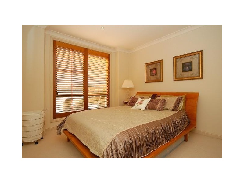 Hope Island QLD 4212
