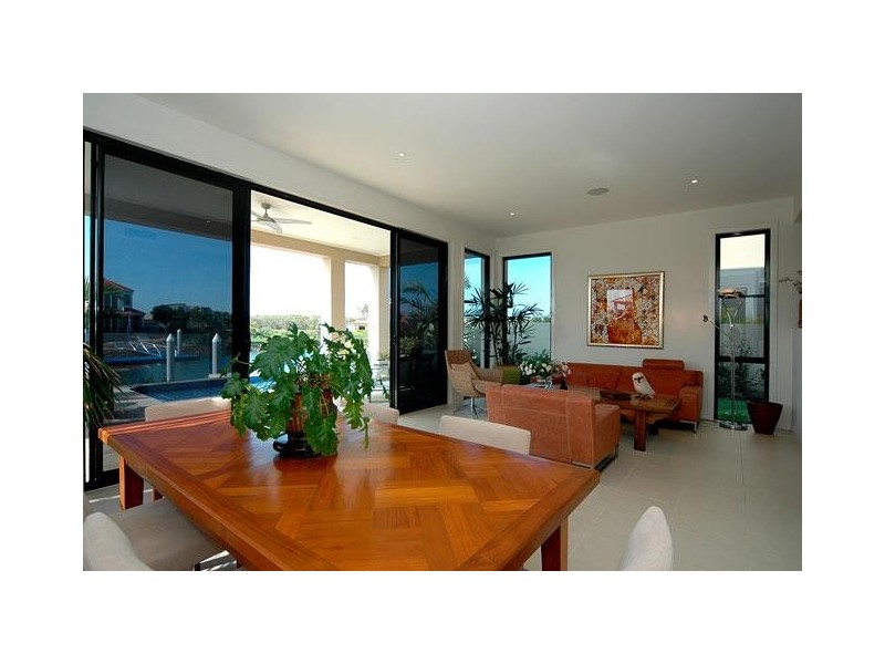 8074   Riverside Drive, Sanctuary Cove QLD 4212