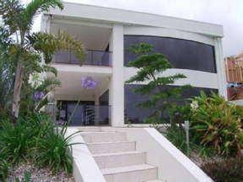 6 Parklane Terrace, Sovereign Islands QLD 4216