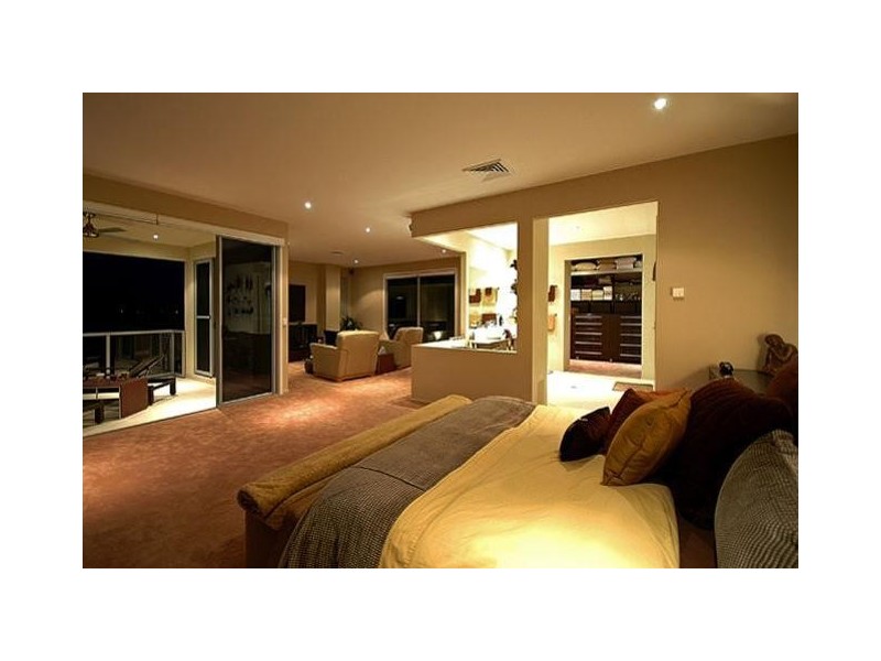 2508  Cressbrook Drive, Hope Island QLD 4212