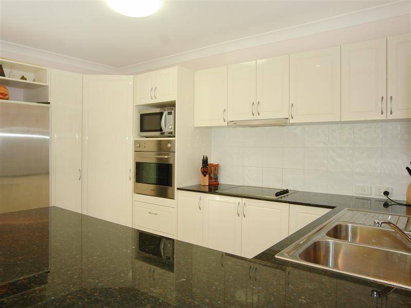 Hope Island QLD 4212