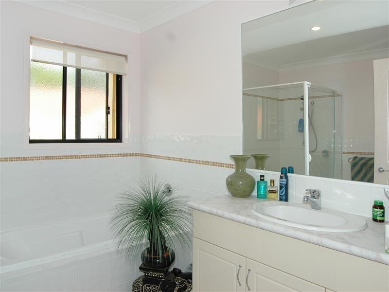 Hope Island QLD 4212