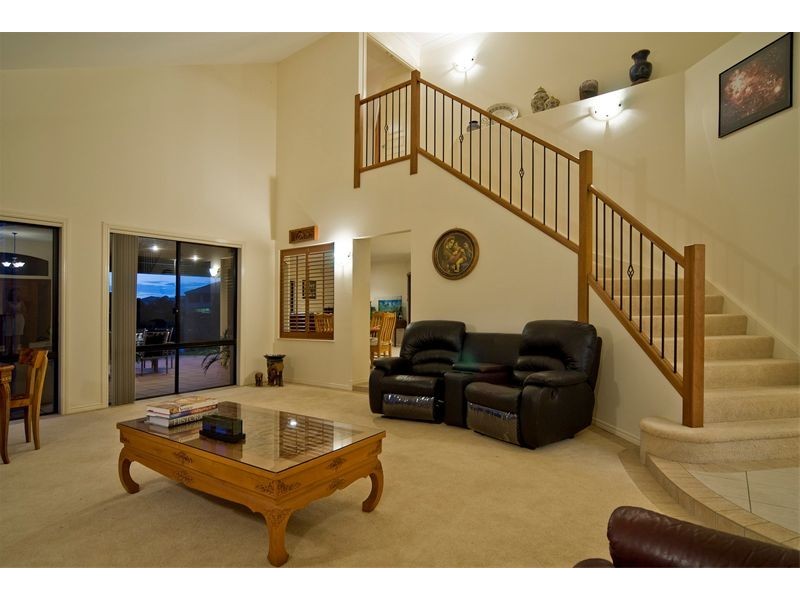 2131 Carlton Drive, Hope Island QLD 4212