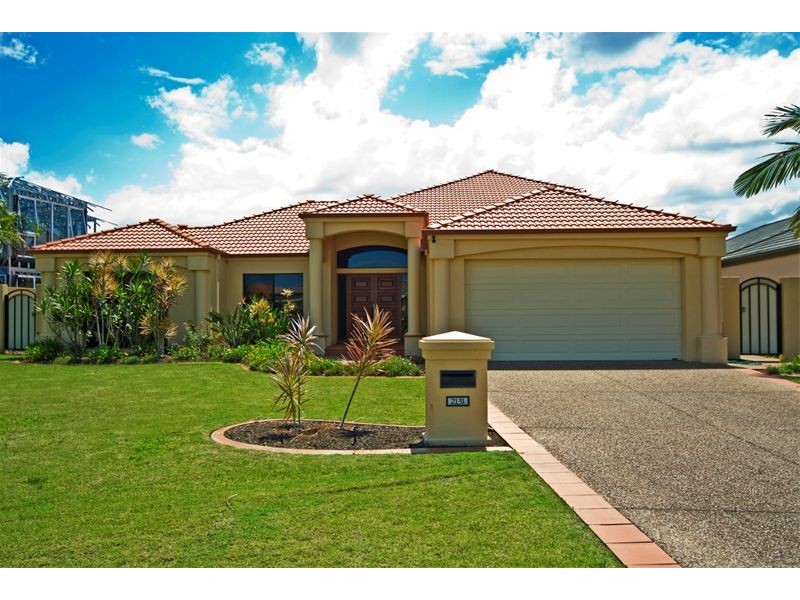 2131 Carlton Drive, Hope Island QLD 4212