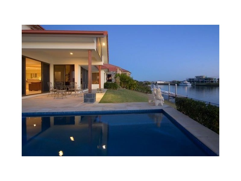 1626  Rosebank Way West, Hope Island QLD 4212