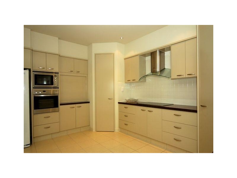 1626  Rosebank Way West, Hope Island QLD 4212