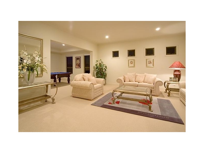 1626  Rosebank Way West, Hope Island QLD 4212