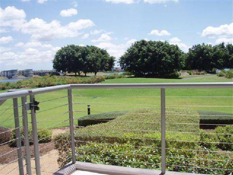 8423  Magnolia Gardens, Hope Island QLD 4212