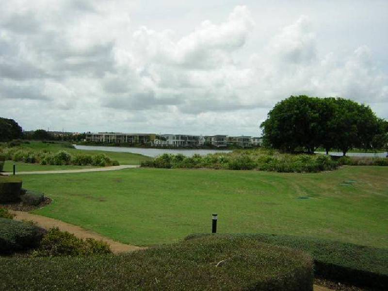 8423  Magnolia Gardens, Hope Island QLD 4212