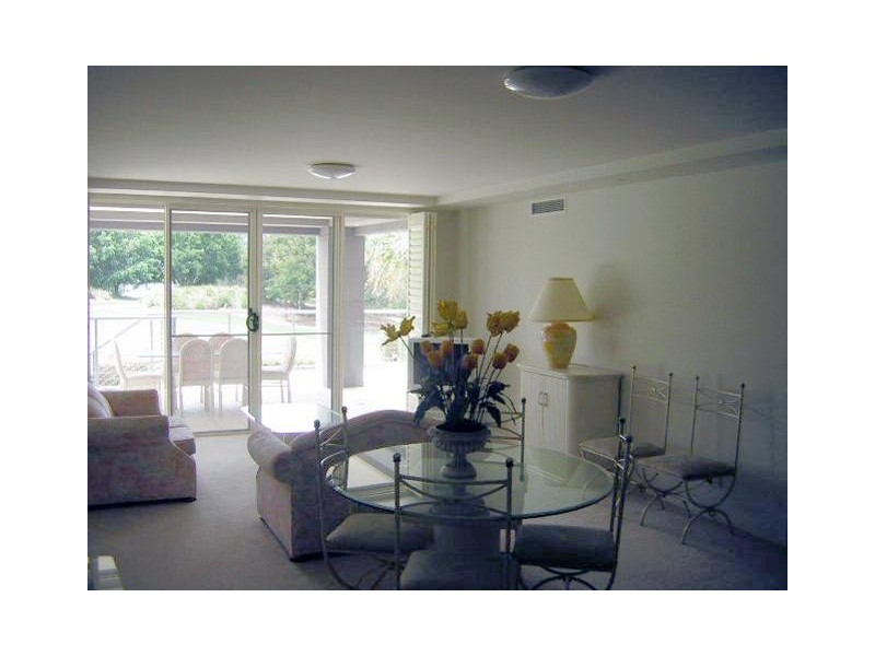 8423  Magnolia Gardens, Hope Island QLD 4212