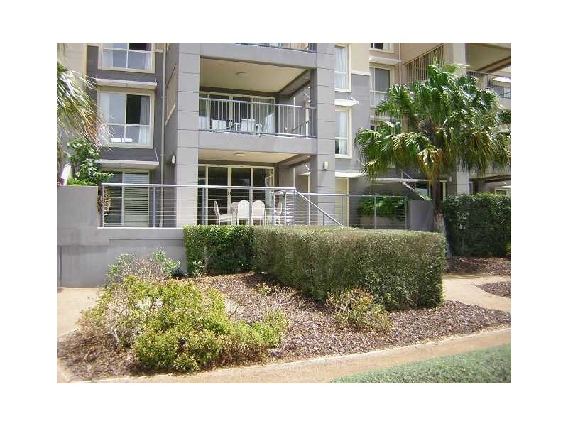 8423 Magnolia Drive, Hope Island QLD 4212