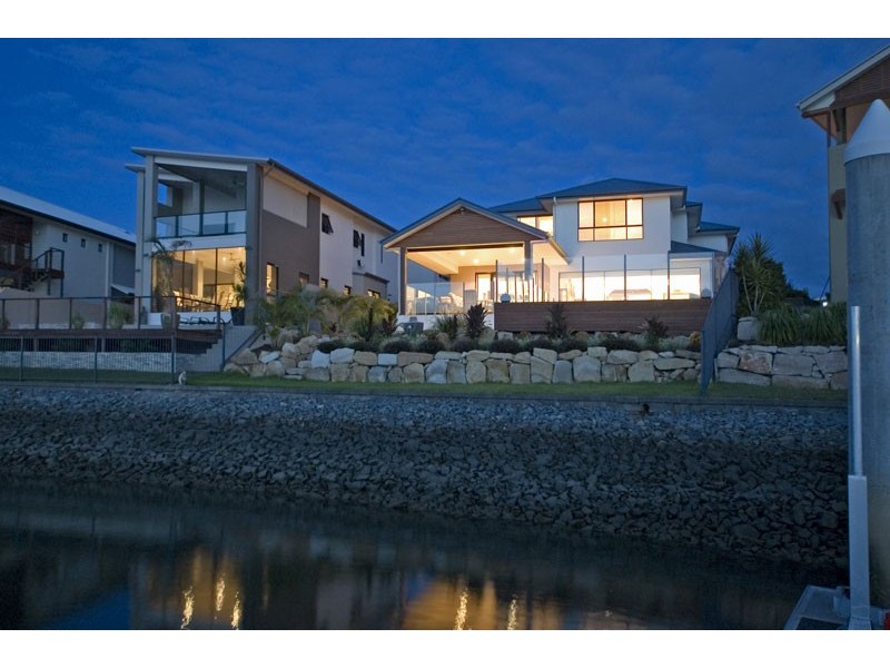 8  Buccaneer Way, Coomera Waters, Coomera QLD 4209