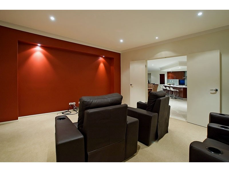 8  Buccaneer Way, Coomera Waters, Coomera QLD 4209