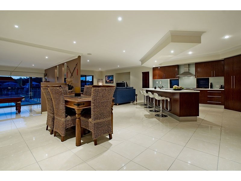 8  Buccaneer Way, Coomera Waters, Coomera QLD 4209
