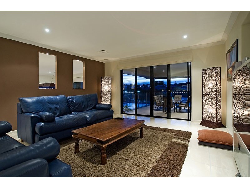 8  Buccaneer Way, Coomera Waters, Coomera QLD 4209