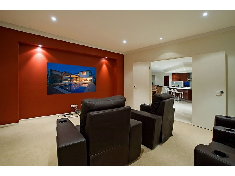 8  Buccaneer Way, Coomera Waters, Coomera QLD 4209