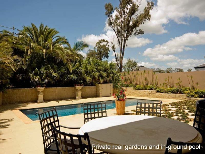 4727   The Parkway, Sanctuary Cove QLD 4212