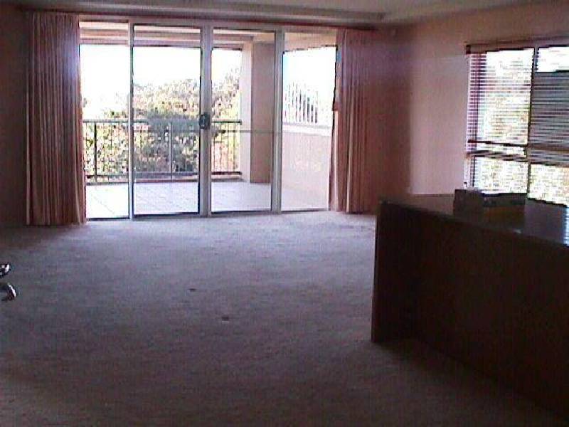 8435 Magnolia Drive East, Hope Island QLD 4212