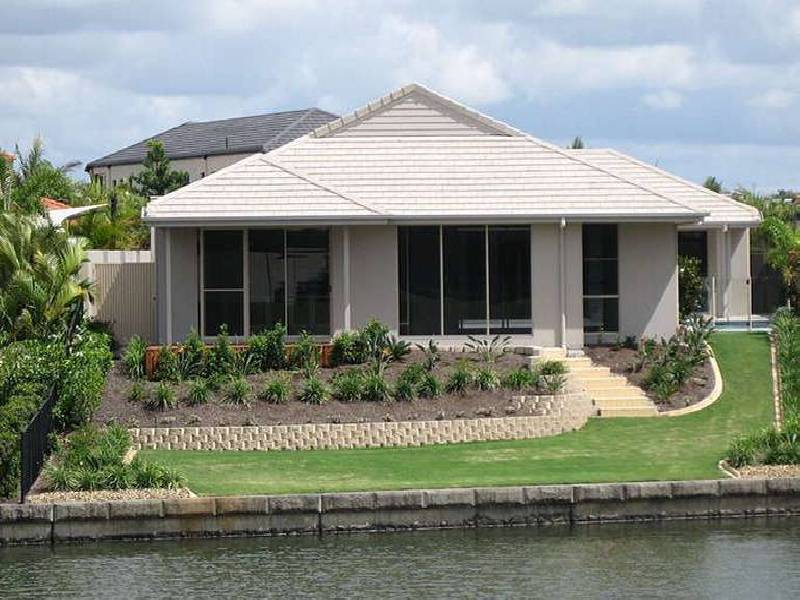 2116 Fernlea Close, Hope Island QLD 4212