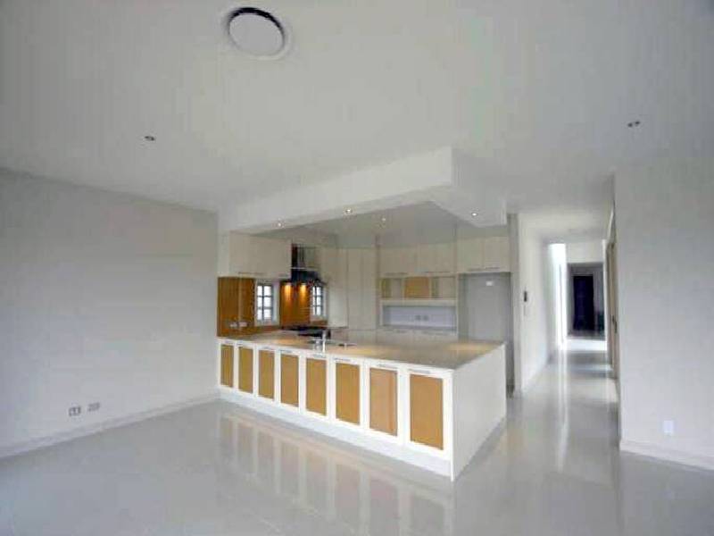 2116 Fernlea Close, Hope Island QLD 4212