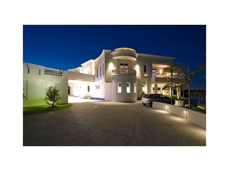 Hope Island QLD 4212