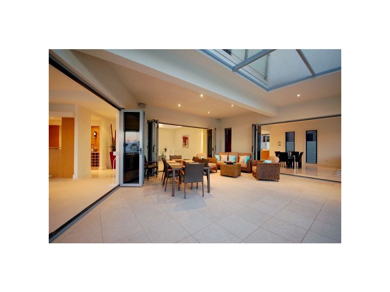 8022 Key Waters, Sanctuary Cove QLD 4212