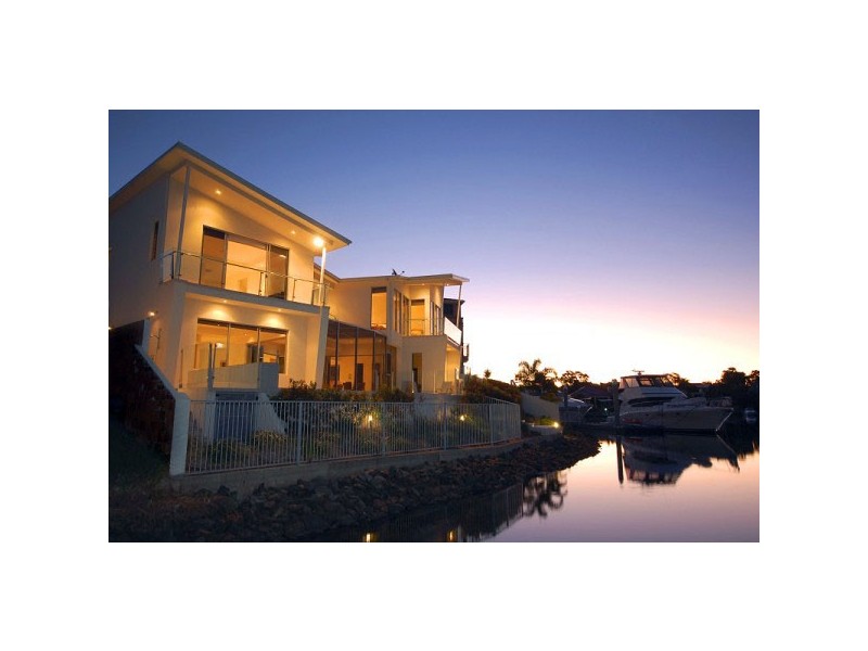 8022 Key Waters, Sanctuary Cove QLD 4212