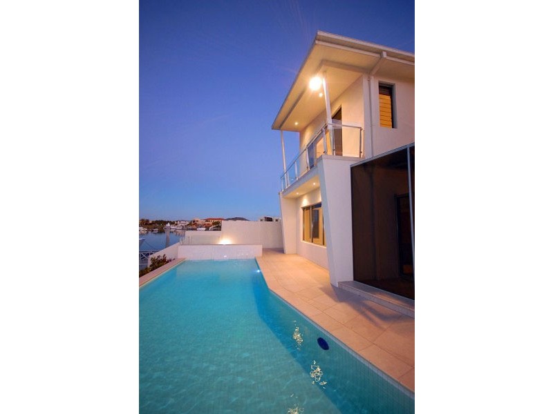 8022 Key Waters, Sanctuary Cove QLD 4212