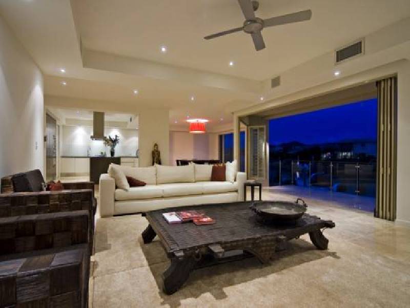2323   Cressbrook Drive, Hope Island QLD 4212