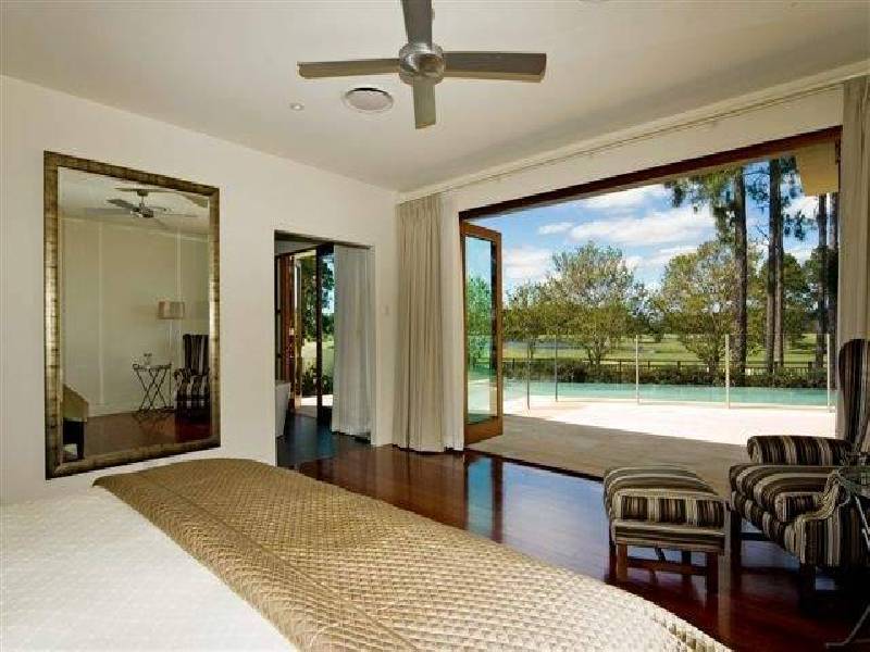 2220   Arnold Palmer Drive, Sanctuary Cove QLD 4212