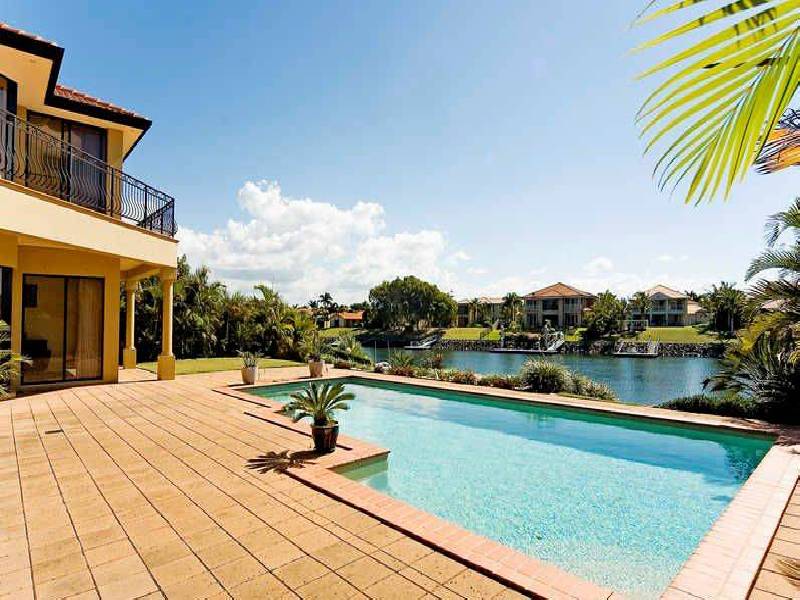 1057  Rosebank Way, Hope Island QLD 4212