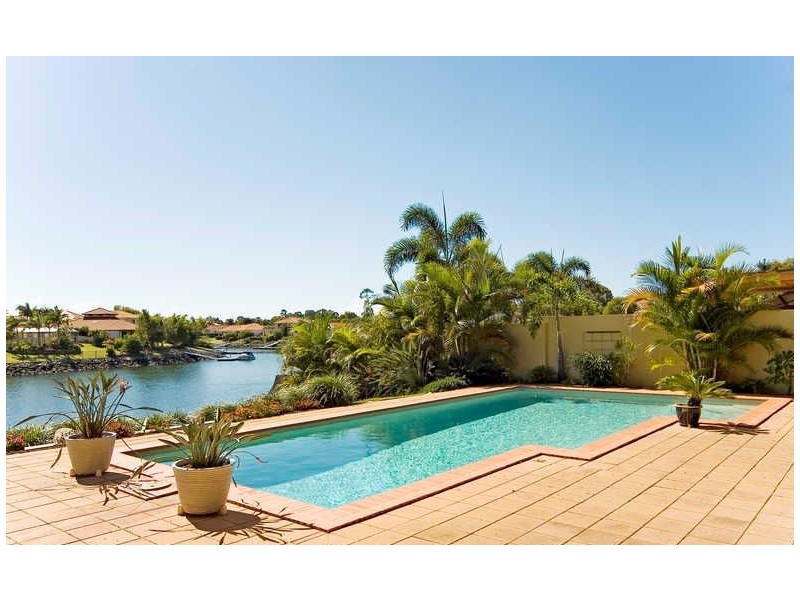 1057  Rosebank Way, Hope Island QLD 4212