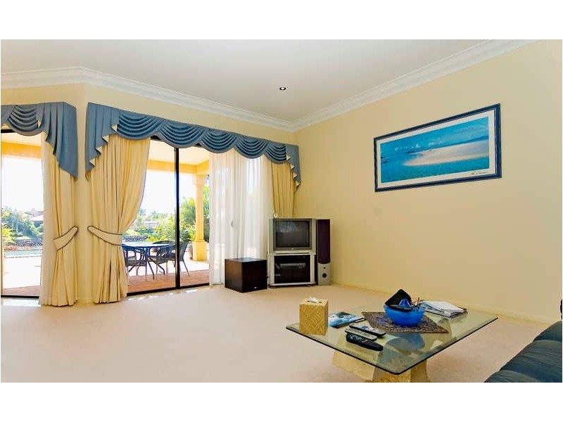 1057  Rosebank Way, Hope Island QLD 4212