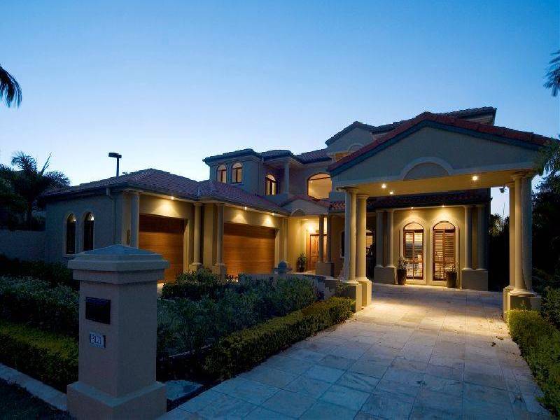 3121 Riverleigh Drive, Hope Island QLD 4212