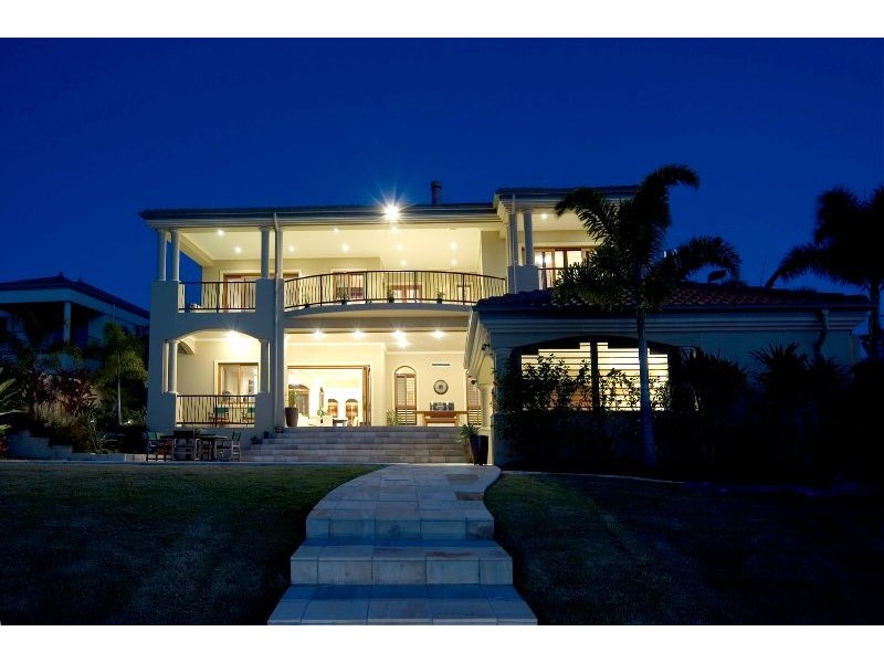 3121 Riverleigh Drive, Hope Island QLD 4212