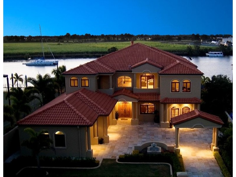 3121 Riverleigh Drive, Hope Island QLD 4212