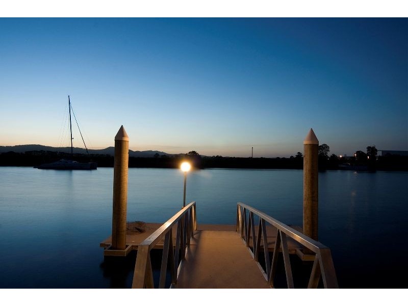 3121 Riverleigh Drive, Hope Island QLD 4212