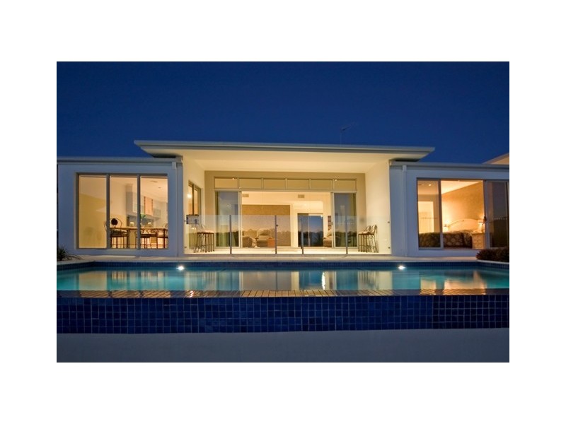 15  Manacor Place, Runaway Bay QLD 4216